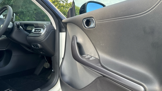 smart Hashtag 1 200kW Pro + 66kWh 5dr Auto Electric Hatchback - Image 25